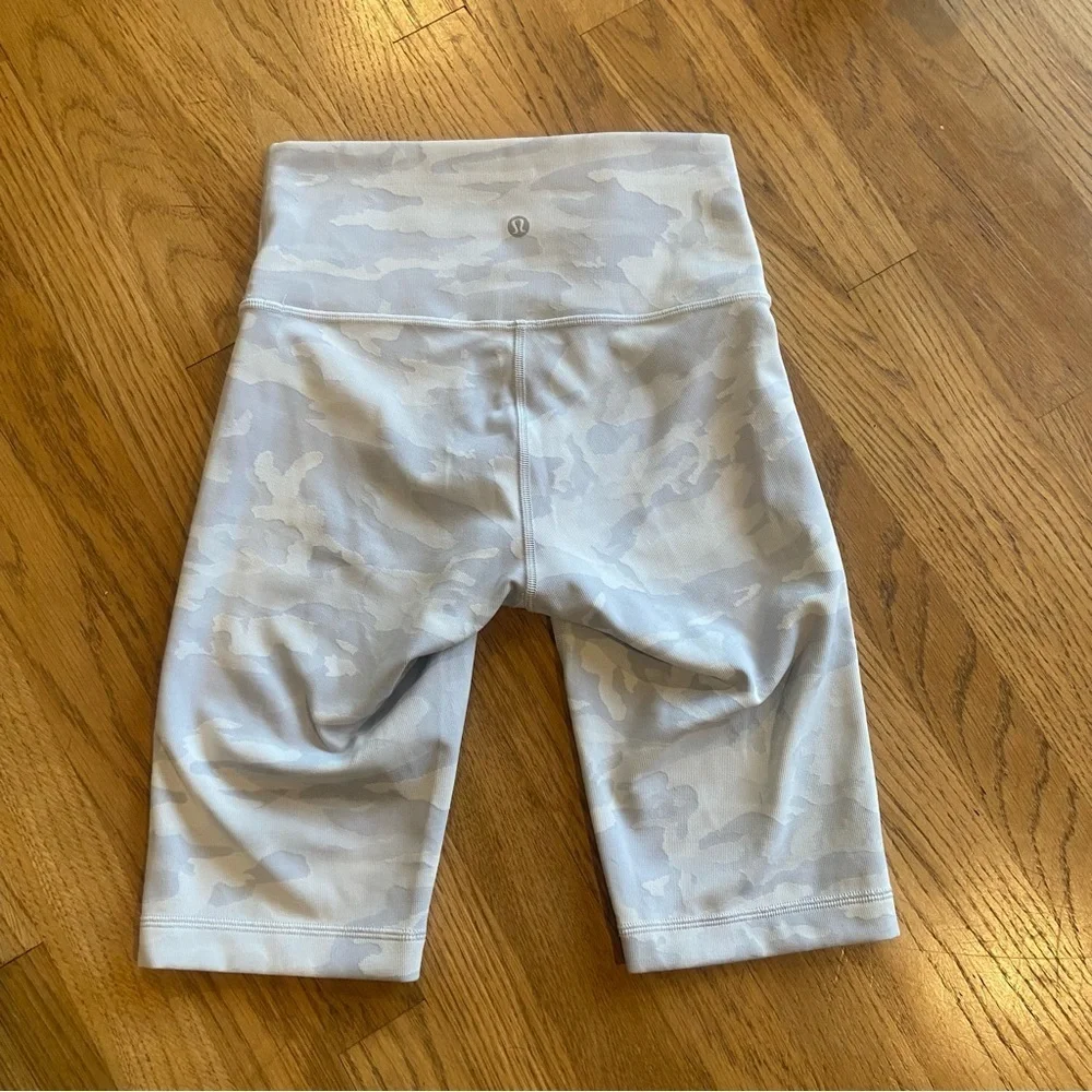 Womens grey Lululemon Wunder Under Short size 4